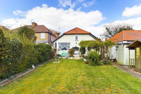 326 Kingston Road, Ashford, TW15 3SF