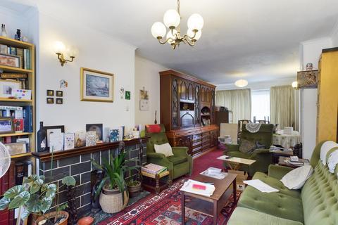 100 Oaks Road, Stanwell, Staines-upon-thames, TW19 7LB