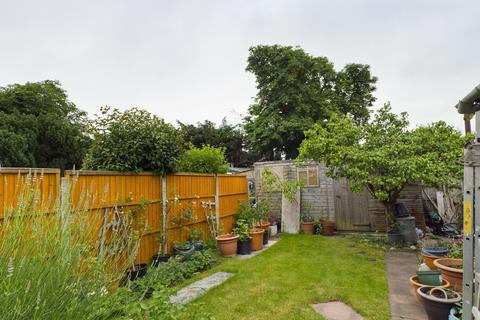 100 Oaks Road, Stanwell, Staines-upon-thames, TW19 7LB