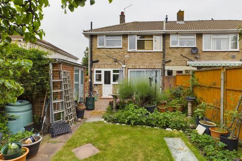 100 Oaks Road, Stanwell, Staines-upon-thames, TW19 7LB
