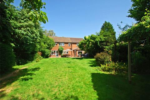 17 Tilsworth Road, Beaconsfield, HP9 1TR