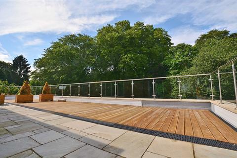 4, Milton Court, 96 Gregories Road, Beaconsfield, HP9 1HL