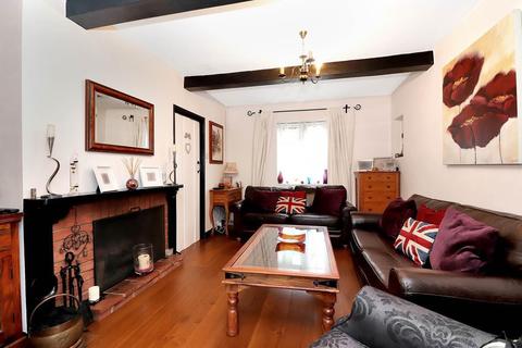 24 Malthouse Square, Beaconsfield, HP9 2LD