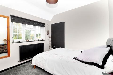 24 Malthouse Square, Beaconsfield, HP9 2LD
