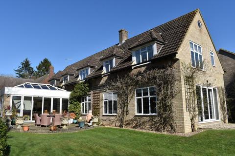 31 Tilsworth Road, Beaconsfield, HP9 1TR