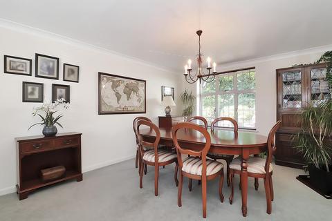 31 Tilsworth Road, Beaconsfield, HP9 1TR