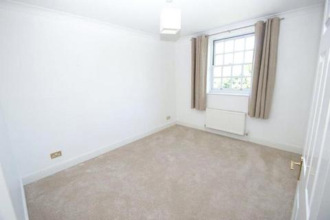 2 bedroom apartment to rent, Wilton Court, Crossways, Beaconsfield, Buckinghamshire, HP9
