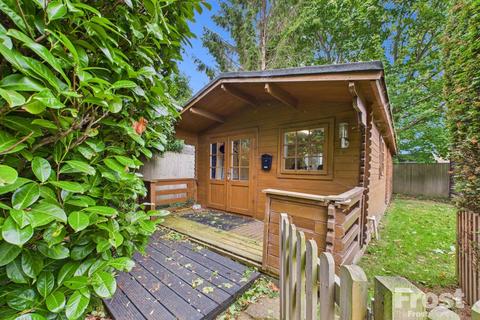 1 bedroom detached house to rent, Log Cabin @ Beeches, Oak Stubbs Lane, Dorney Reach, Berkshire, SL6