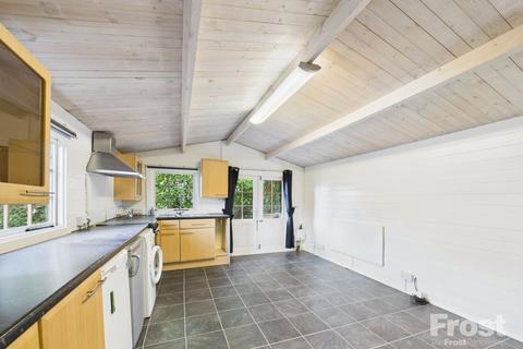 1 bedroom detached house to rent, Log Cabin @ Beeches, Oak Stubbs Lane, Dorney Reach, Berkshire, SL6