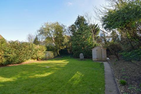 11 Aldbourne Road, Burnham, Slough, SL1 7NJ