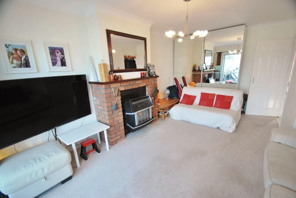 Rose Drive, Chesham, Buckinghamshire, HP5 3 bed bungalow £435,000
