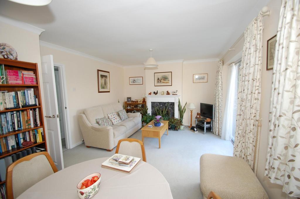 Sitting/Dining Room