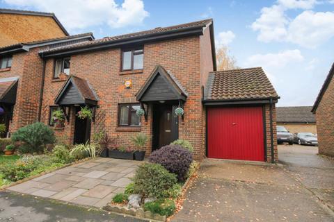 41 Tanglewood Way, Feltham, TW13 7HB