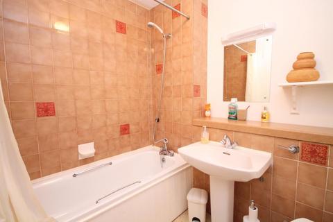41 Tanglewood Way, Feltham, TW13 7HB