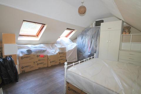 51 Southcote Avenue, Feltham, TW13 4EQ