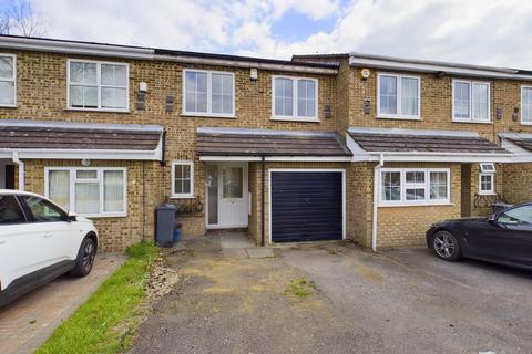 29 Ruscombe Way, Feltham, TW14 9NY