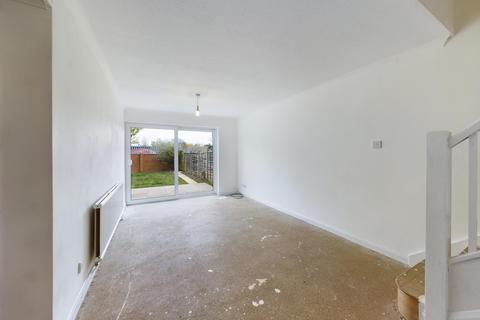 29 Ruscombe Way, Feltham, TW14 9NY
