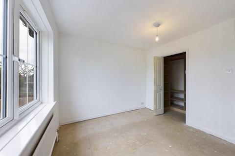 29 Ruscombe Way, Feltham, TW14 9NY