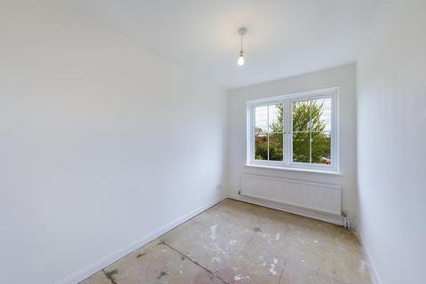 29 Ruscombe Way, Feltham, TW14 9NY