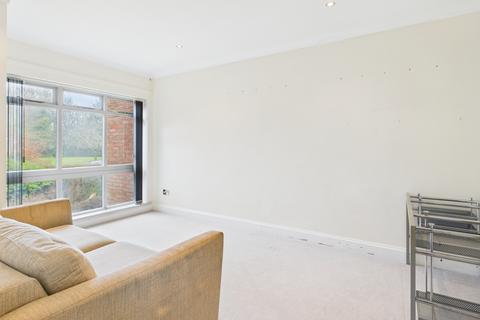 4 bedroom apartment for sale, Raylands Mead, Gerrards Cross, Buckinghamshire, SL9
