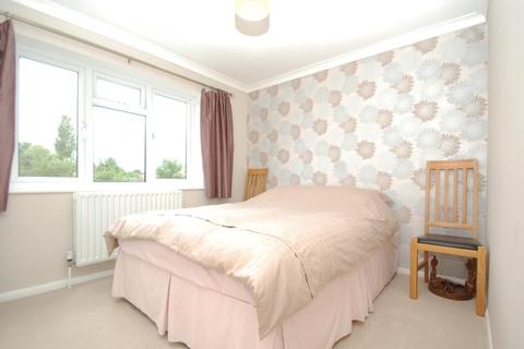 49 Pinewood Green, Iver, SL0 0QN