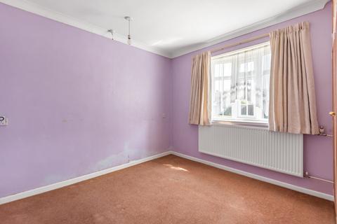 9 Penn Meadow, Stoke Poges, Slough, SL2 4EB