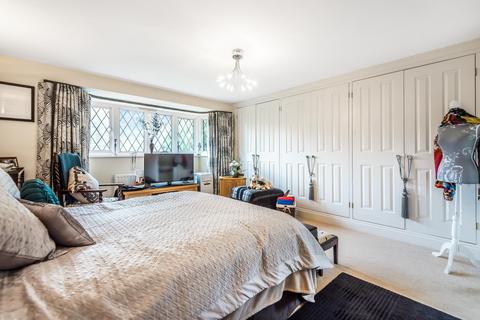 20 Beech Waye, Gerrards Cross, SL9 8BL