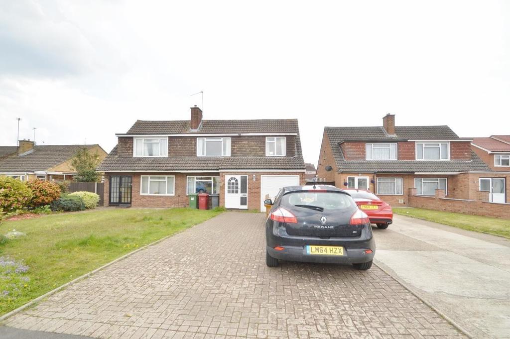Seacourt Road, Langley, Berkshire, SL3 4 bed semidetached house £610,000