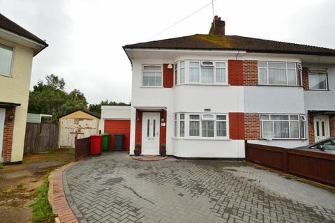 22 Laurel Avenue, Slough, SL3 7DG
