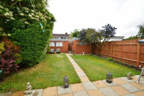 22 Laurel Avenue, Slough, SL3 7DG