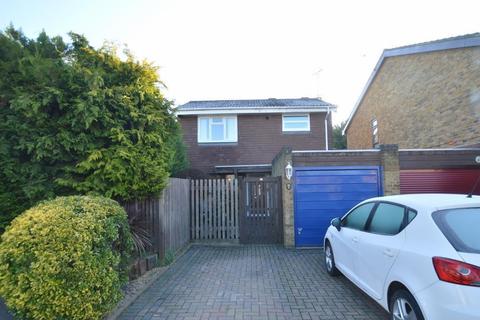 8 Gilmore Close, Slough, SL3 7BD