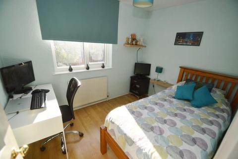 8 Gilmore Close, Slough, SL3 7BD