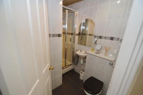 8 Gilmore Close, Slough, SL3 7BD