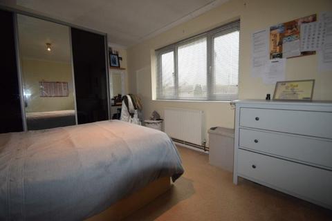 60 Quinbrookes, Slough, SL2 5RU