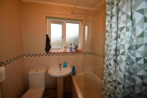 60 Quinbrookes, Slough, SL2 5RU