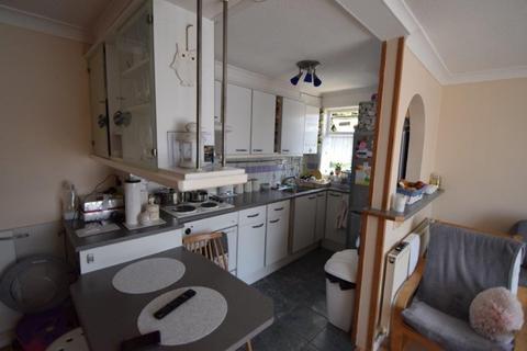 203 Holmedale, Slough, SL2 5RJ