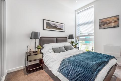 1 bedroom apartment for sale, 4-16 London Road, 4-16 London Road, Staines-Upon-Thames, Middlesex, TW18