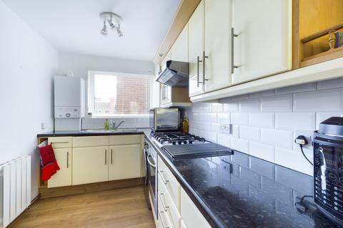 14, Penton Court Jamnagar Close, Staines, TW18 2JU