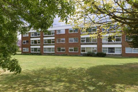 14, Penton Court Jamnagar Close, Staines, TW18 2JU