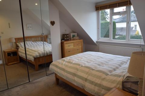 16 Link Road, Datchet, Slough, SL3 9LB