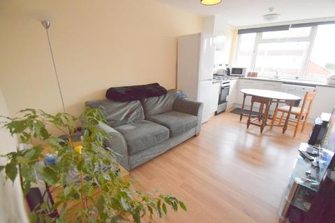 Flat 3, 9 Black Horse Close, Windsor, SL4 5QP