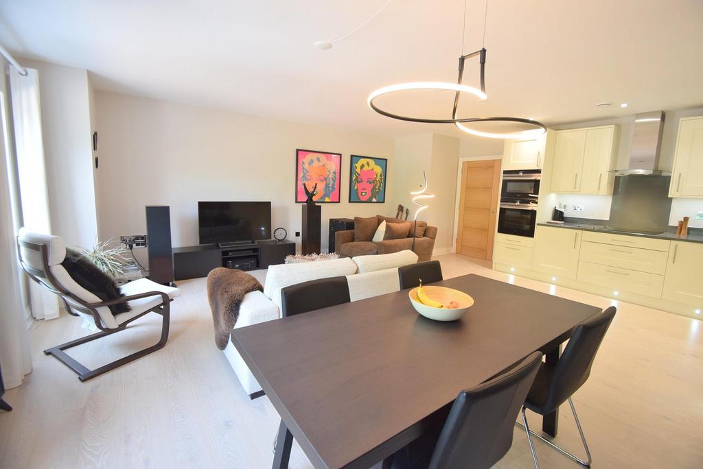Living dining room