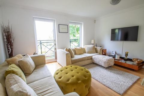 42 Old Mill Place, Wraysbury, Staines, TW19 5LY