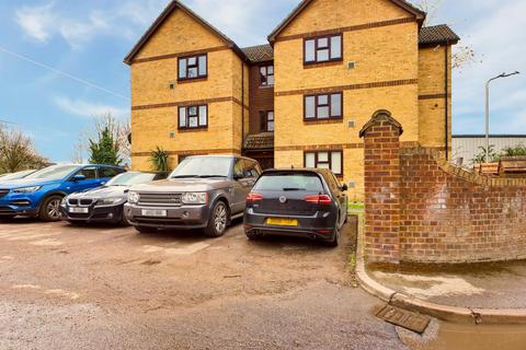 18 Cherry Way, Horton, Slough, SL3 9PU