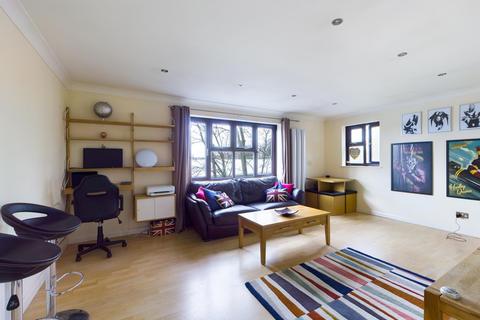 18 Cherry Way, Horton, Slough, SL3 9PU