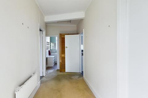 24 Coppermill Road, Wraysbury, Staines-upon-thames, TW19 5NT