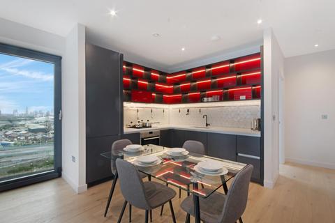 2 bedroom apartment to rent, Defoe House, London City Island, London, E14