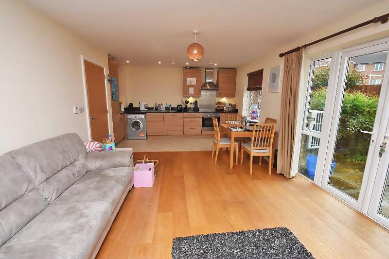 Kitchen/ Living Area