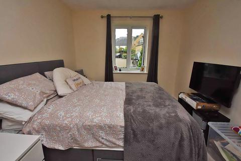 5 Cypress Close, Epsom, KT19 8FP