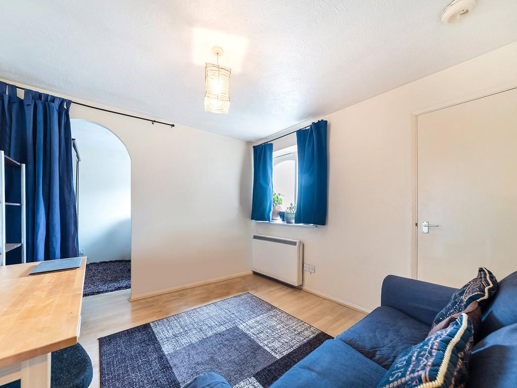 Telegraph Place, London, E14 Studio £867 pcm (£200 pw)